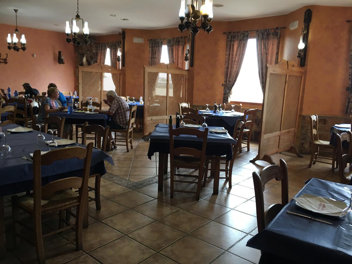 Hostal Meson Arboleas Zewnętrze zdjęcie